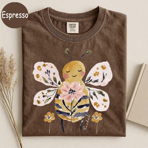 Comfort Colors® Custom Name Bee Shirt, Personalized Cottagecore Wildflower Tee, Whimsical Botanical Floral Top, Nature Lover Gift