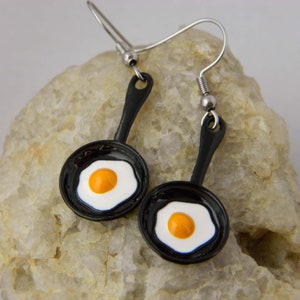 Eggs in Skillet Earrings