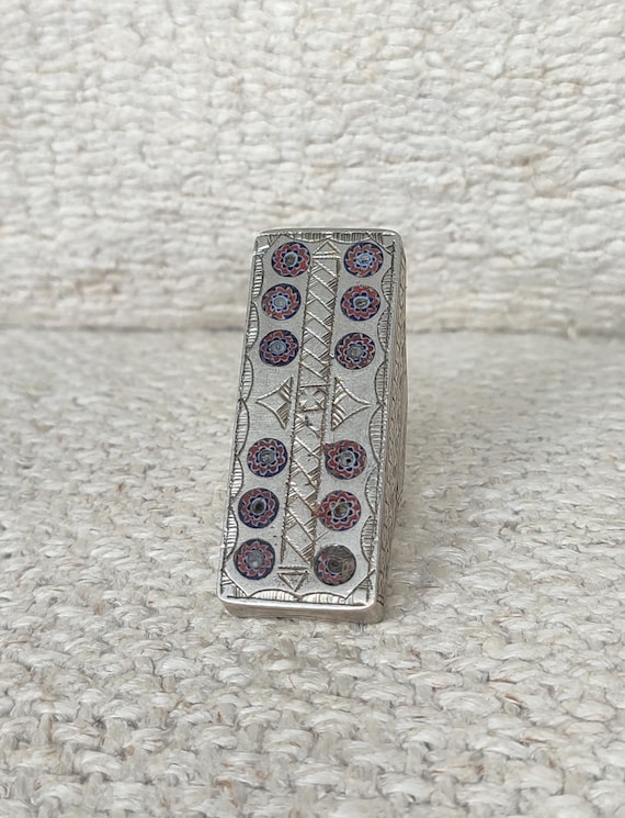 Large rectangle antique Tuareg ring with chevron … - image 8