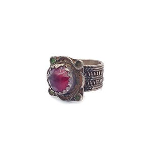 Old Moroccan ring, ethnic silver, enamel and red glass Amazigh ring Tafraoute Morocco Berber jewelry size 8