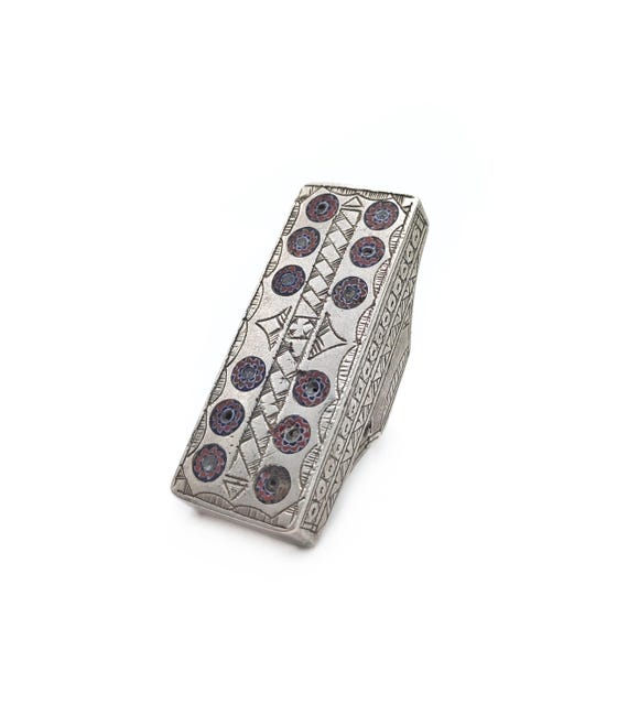 Large rectangle antique Tuareg ring with chevron … - image 2