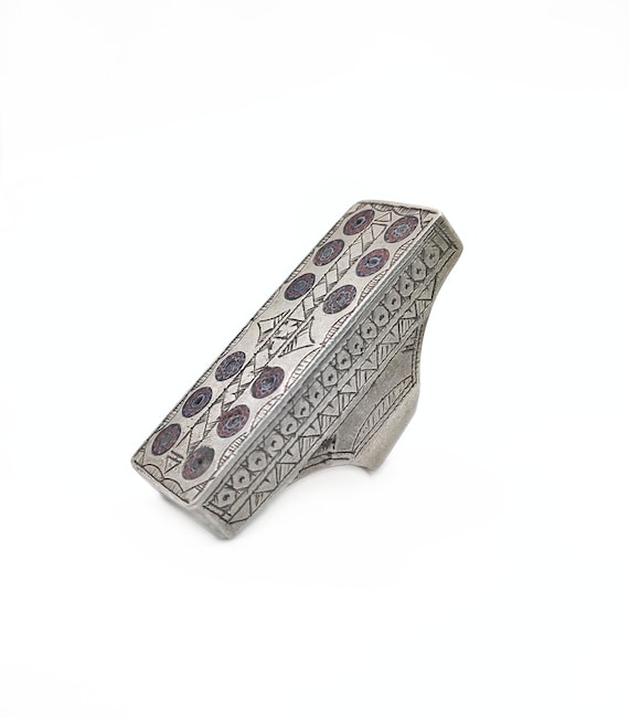 Large rectangle antique Tuareg ring with chevron … - image 1