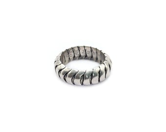 Vintage Taxco silver band ring, textured thick band ring size 8.5, Mexican silver ring