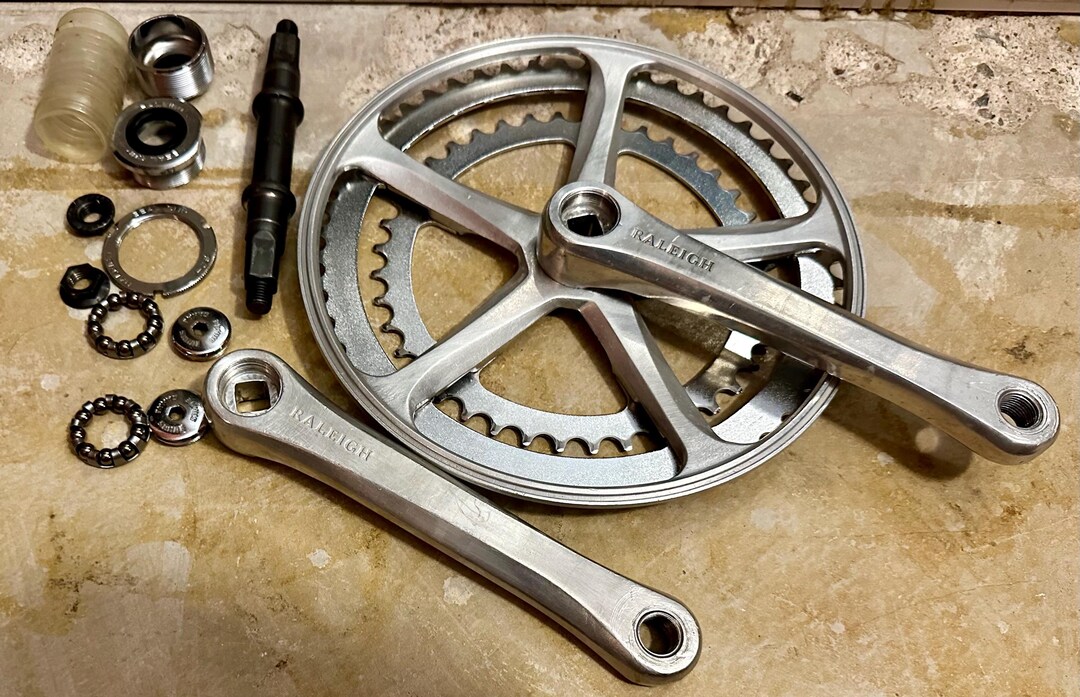Pédalier Triple Nervar Vintage - Avec Axe Et Cache-poussière - Pour Vélo Course/route