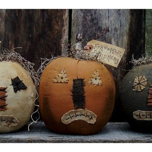 Primitive halloween pumpkins pattern/ FORGOTTEN PUMPKINS PATTERN/pdf instant download/faces/fall/Jacks/