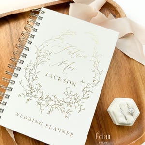 Custom Wedding Planner, Future Mrs Name, Personalized Wedding Planning Book, Gold Foil Engagement Gift, Custom Bridal Shower Gift for Bride,