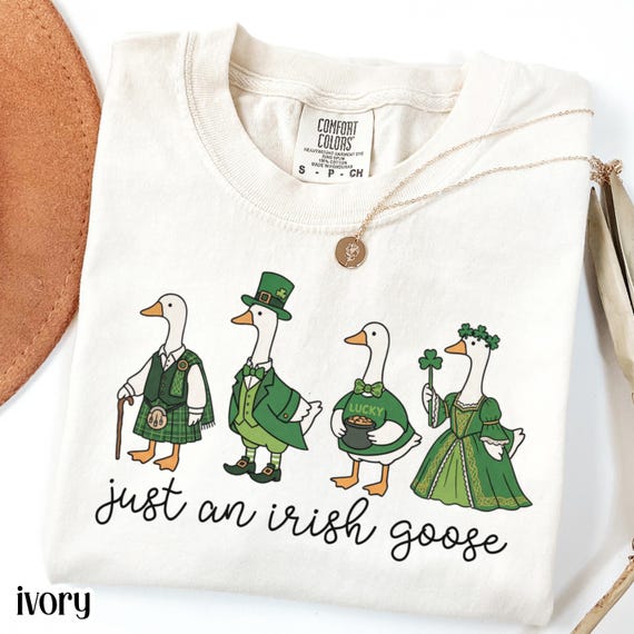 Goose St Patrick's Day Comfort Colors Shirt Silly Irish Goose Four Leaf Clover T-Shirt Cute Lucky Animal Women's Shenanigans Tee for Her