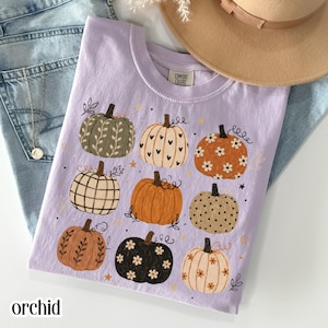 Boho Pumpkin Comfort Colors® Shirt Cute Fall Pumpkin Pattern Tee Autumn Aesthetic Cottagecore Harvest Season TShirt Thanksgiving T-Shirt Orchid