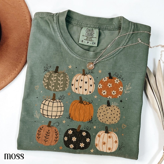 Boho Pumpkin Comfort Colors® Shirt Cute Fall Pumpkin Pattern Tee Autumn Aesthetic Cottagecore Harvest Season TShirt Thanksgiving T-Shirt
