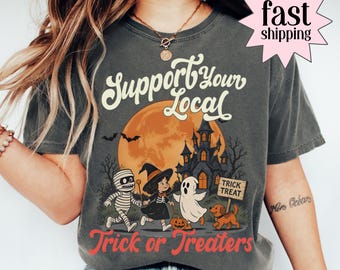 Comfort Colors Halloween Shirt Vintage Trick or Treat Fall Tee Spooky Season Retro Ghost T-Shirt Witch Graphic T-Shirt For Halloween Lover