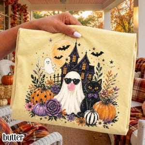 Comfort Colors® Ghost Shirt Floral Spooky Season Tee Black Cat Halloween Fall Aesthetic TShirt Haunted House T-Shirt Boo Blowing Bubble Gum Butter