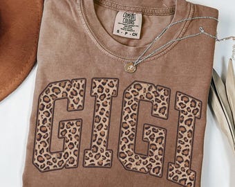 Comfort Colors Leopard Gigi Shirt Mothers Day Grandma TShirt Retro Nana Tee Gift For Gigi From Kids Mom Feral Cheetah Print Animal T-Shirt