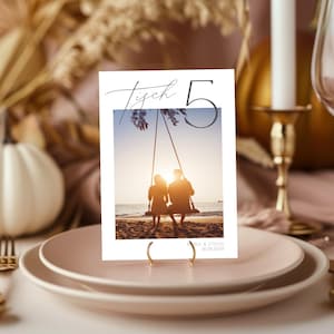 Hochzeit Tischnummer mit Foto, Sitzplan Sitzordnung Sitzkarten Tischordnung Finde deinen Platz Sitzplatzwahl Tischplan Minimalistisch Canva