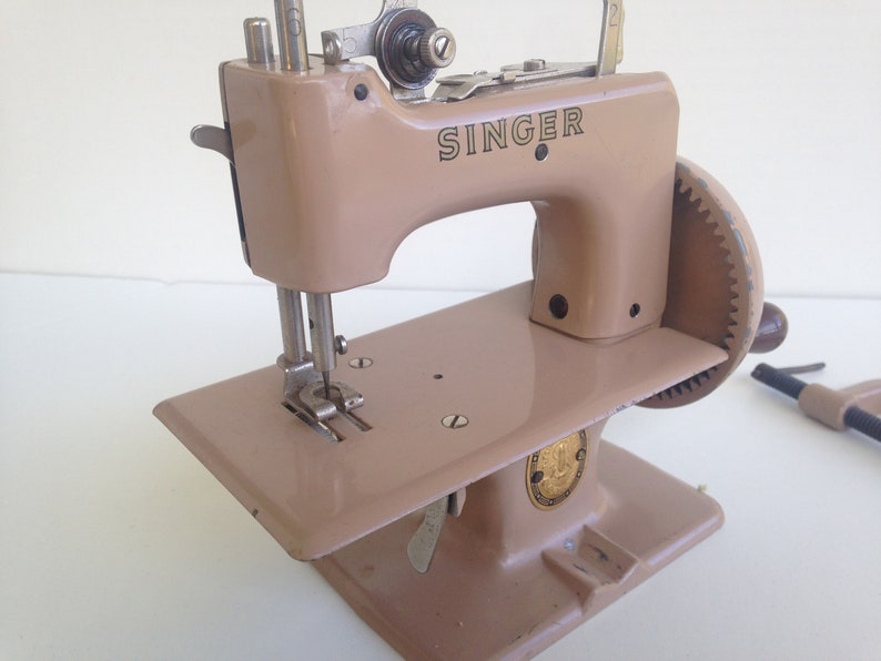 Antique Child's Tan Singer Sewing Machine Metal With Etsy