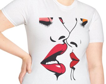 Sexy Pop Art Kiss T-Shirt – Minimalist Line Art Lesbian Couple Shirt – Artistic LGBTQ+ Pride Graphic Tee – Modern Couple Face Drawing Shirt