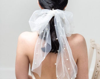 Pearl Veil for Bride, Scarve with Pearls for Wedding, Short Pearl Veil, Off-White Short Bridal Veil