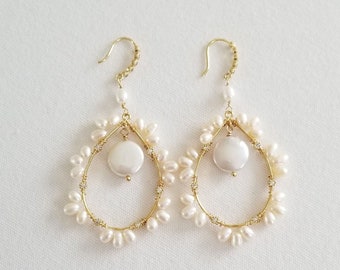 Freshwater Pearl Bridal Hoop Earrings,  Pearl Drop Boho Wedding Earrings, Modern Pearl Earrings for Bride