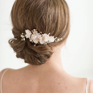 Peine de pelo nupcial, tocado de boda, peine de pelo de cristal floral, peine de boda rosa rubor dorado, postizo floral nupcial imagen 1