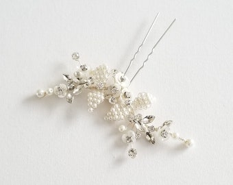 Crystal Pearl Bridal Hair Pin, Silver Pearl Hair Pin for Bride, Floral Pearl Bridal Hair Pin, Pearl Wedding Hair Pin