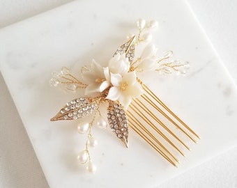 Wedding Hair Comb Freshwater Pearls, Small Clay Flower Wedding Hair Comb, Gold Pearl Bridal Hair Comb