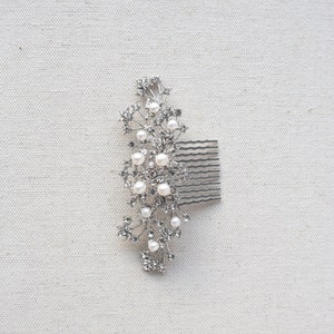 Wedding Hair Comb, Pearl Bridal Comb, Crystal and Pearl Hair Comb, Crystal Pearl Comb for Bride image 8