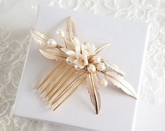 Wedding Hair Comb With Clay Flowers, Pearl Floral Bridal Hair Comb, Gold Flower Hair Comb, Boho Flower Hair Comb