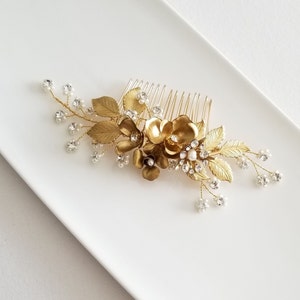 Gold Floral Bridal Hair Comb, Flower Pearl Wedding Hair Comb  display picture 3