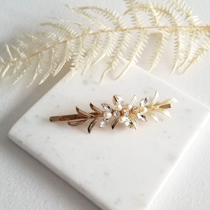 Gold Leaf Wedding Hair Clip with Pearls, Small Wedding Hair Accessory, CZ Bridal Side Hair Clip, CZ Freshwater Pearl Wedding Bobby Pin image 2