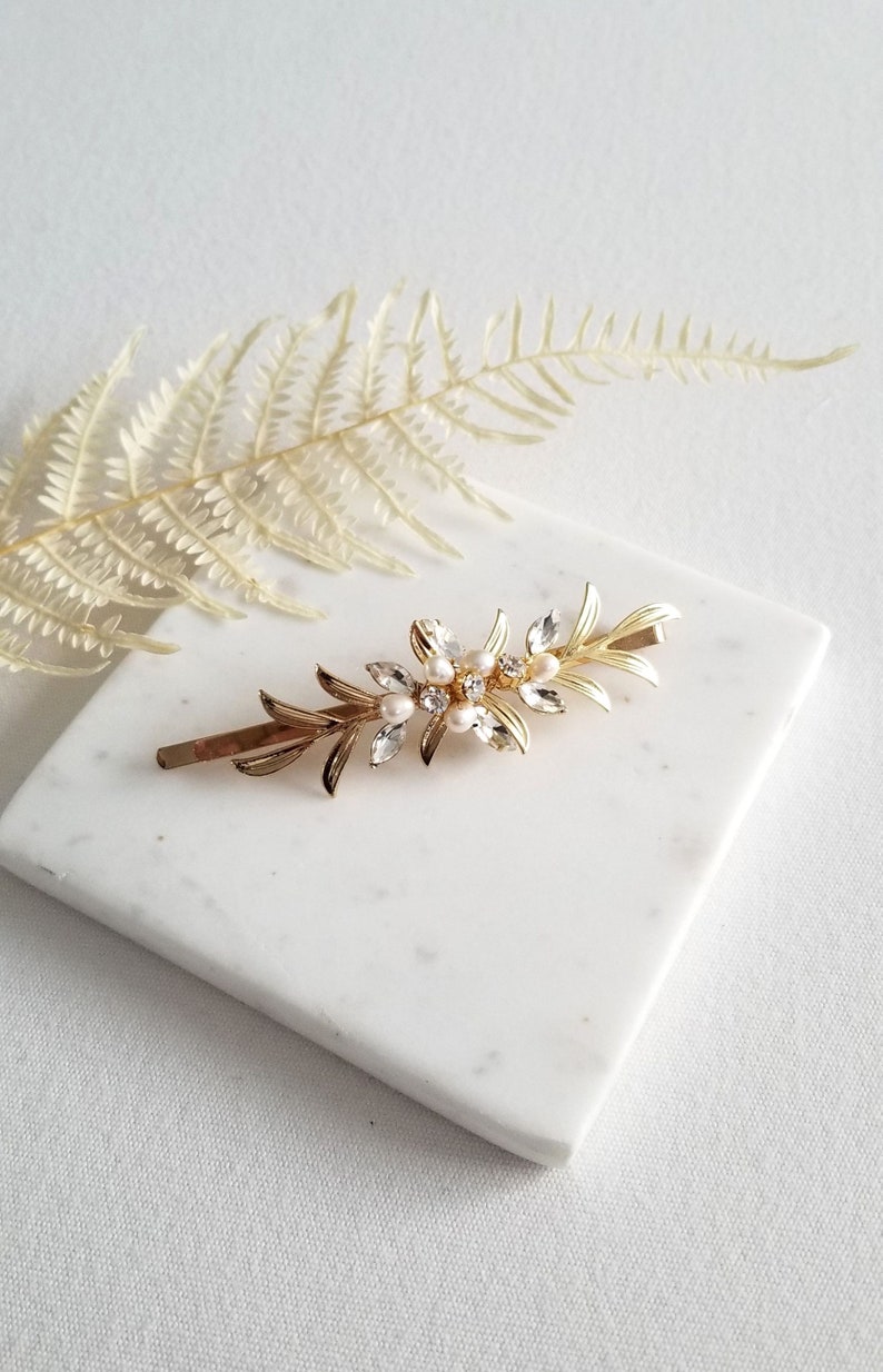 Gold Leaf Wedding Hair Clip with Pearls, Small Wedding Hair Accessory, CZ Bridal Side Hair Clip, CZ Freshwater Pearl Wedding Bobby Pin image 9