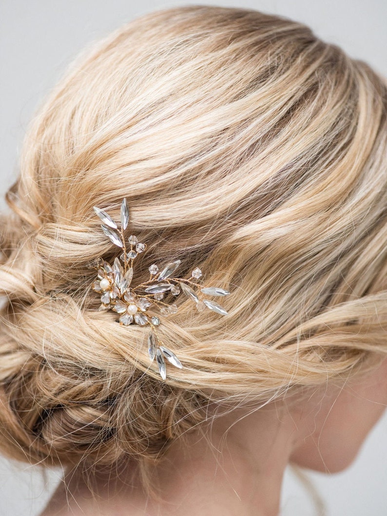 Floral Wedding Hair Pin, Gold Crystal Hair Pin For Bride, Wedding Pearl and Crystal Gold Hair Pin image 3