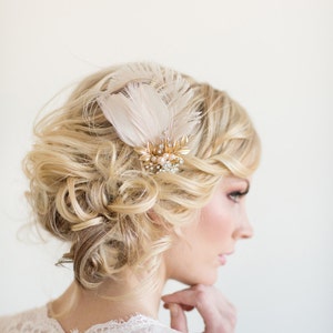 Bridal Gold Blush Pink Feather Headpiece, Champagne Wedding Feather Fascinator, Wedding Feather Hairpiece image 3