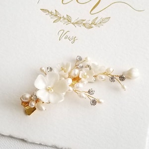 Wedding Pearl Side Hair Clip, Floral Bridal Hair Clip, Polymer Clay Flower Clip For Bride, Boho Bridal Hair Accessory