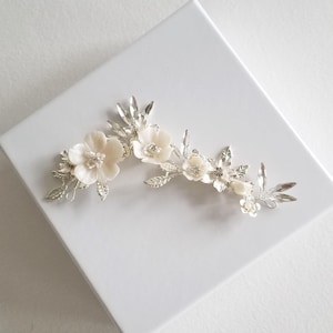 Tocado de flores para boda, enredadera floral para el cabello para novia, accesorio para el cabello con flores de arcilla polimérica para novia