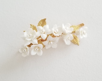 Clip de pelo de boda floral, clip de pelo nupcial para novia, postizo de cristal de perla de flor de porcelana
