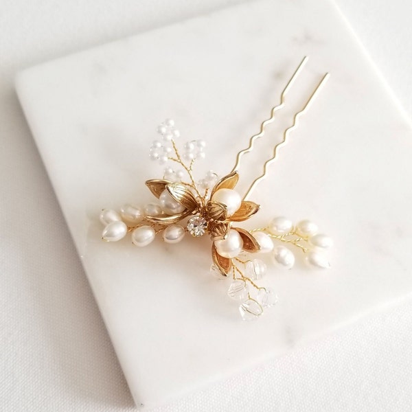 Pearl Bridal Hair Pin, Freshwater Pearl Floral Bridal Hair Pin,  Flower Wedding Hair Pin, Bridal Hair Pin