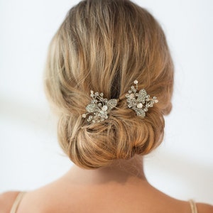 Épingles à cheveux de mariage en cristal et perles d'eau douce, Épingles à cheveux de mariée florales argentées avec perles image 2