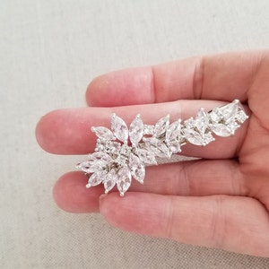 Crystal Bridal Hair Clip, Cubic Zirconia Hair Clip for Bride, Small Wedding Hair Barrette, Small Crystal Wedding Hair Accessory