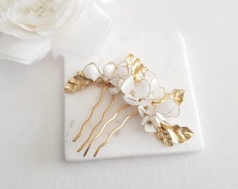 Porcelain Flower Bridal Hair Comb with Gold Leaves, Wedding Headpiece for Bride
