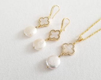 Freshwater Pearl Bridal Jewelry, Gold Four Leaf Clover, Mother of Pearl Necklace and Earring Set