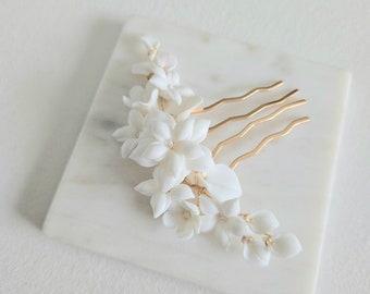 Gold Wedding Comb With Porcelain Flowers, Gold Floral Wedding Hair Comb, Clay Flower Bridal Hair Comb