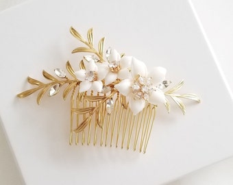 Gold Leaf Bridal Hair Comb with Porcelain Flowers, Floral Wedding Hairpiece, Gold Floral Comb For Bride