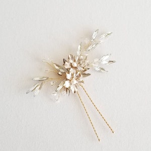Floral Wedding Hair Pin, Gold Crystal Hair Pin For Bride, Wedding Pearl and Crystal Gold Hair Pin image 6