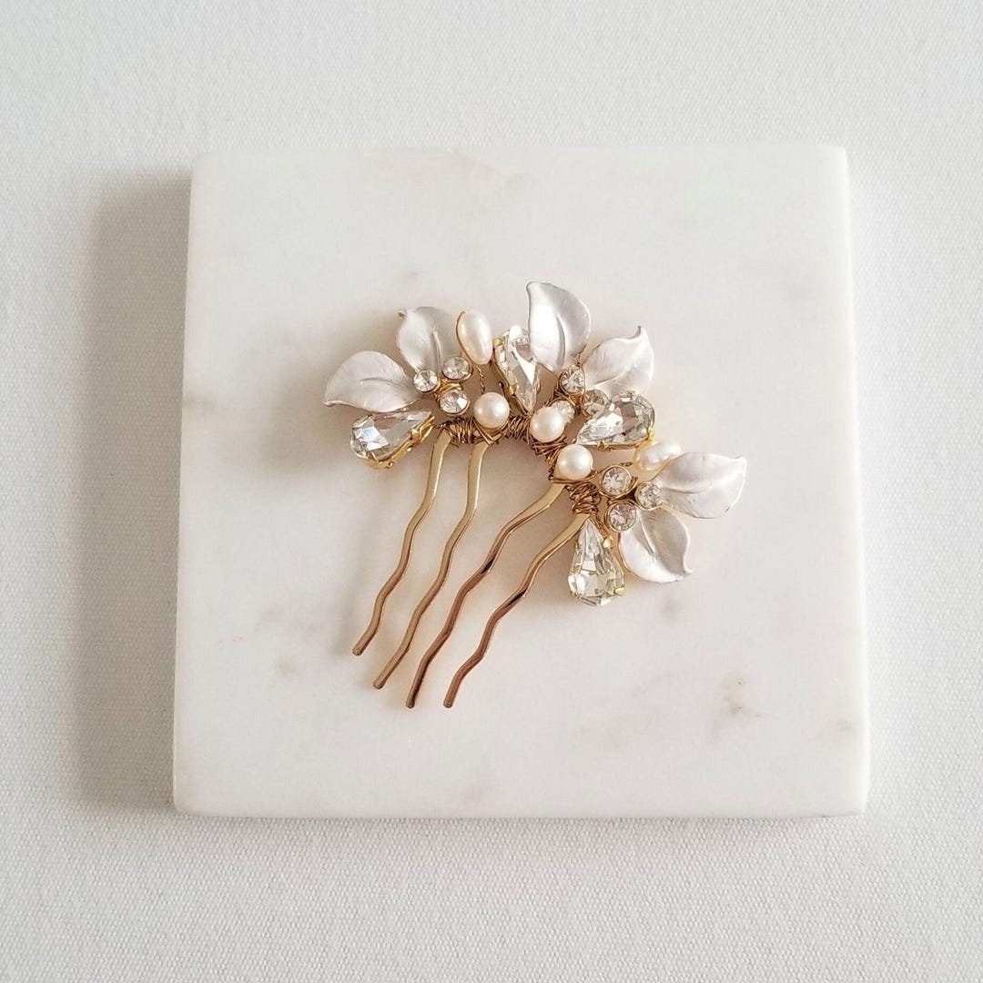 Gold Leaf Pearl Spray Bridal Hair Comb Vintage Wedding Botanical Hair Accessory Gold Leaf Pearl Spray Bridal Hair Comb Vintage Wedding  main image 2