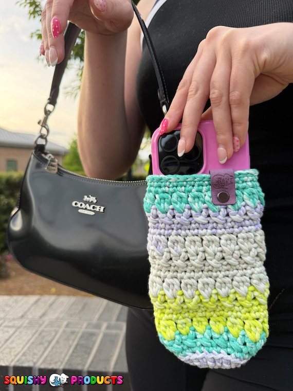 Traveler Lola Crochet Bottles & Cell Phone Cozy - Multicolor