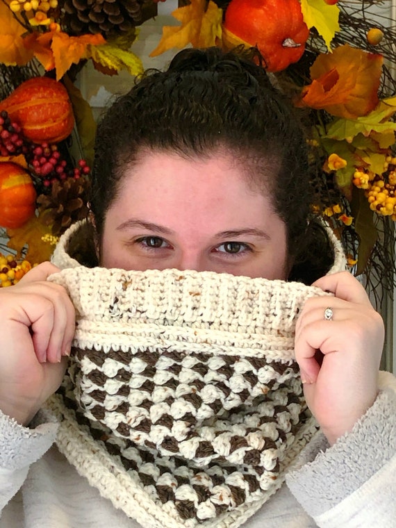 Vanilla Bean Piper Crochet Cowl
