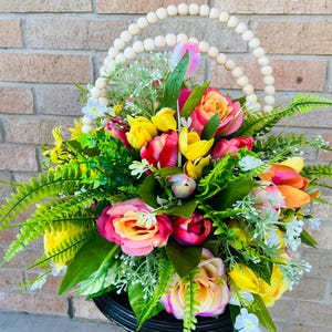 Spring Floral arrangement, Spring/Summer Centerpiece , Spring Tabletop Decor, Mothers Day gift, Housewarming gift, Farmhouse Arrangement