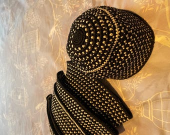 Traditional Kurdish Hat – Hexagonal Pattern (One Size Fits All) (Black&White)