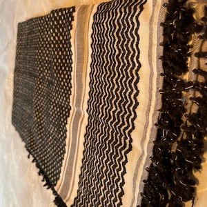 Kurdish black and white Jamana