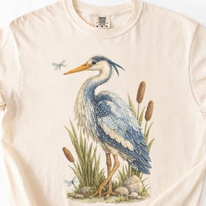 Heron Faux Patchwork T-shirt - Coastal Cottagecore Bird Tee - Komfortfärger