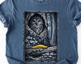 Gepunktete Eule & Bananenschnecken-Shirt - Pazifischer Nordwesten Wildtier-T-Stück - Komfortfarben